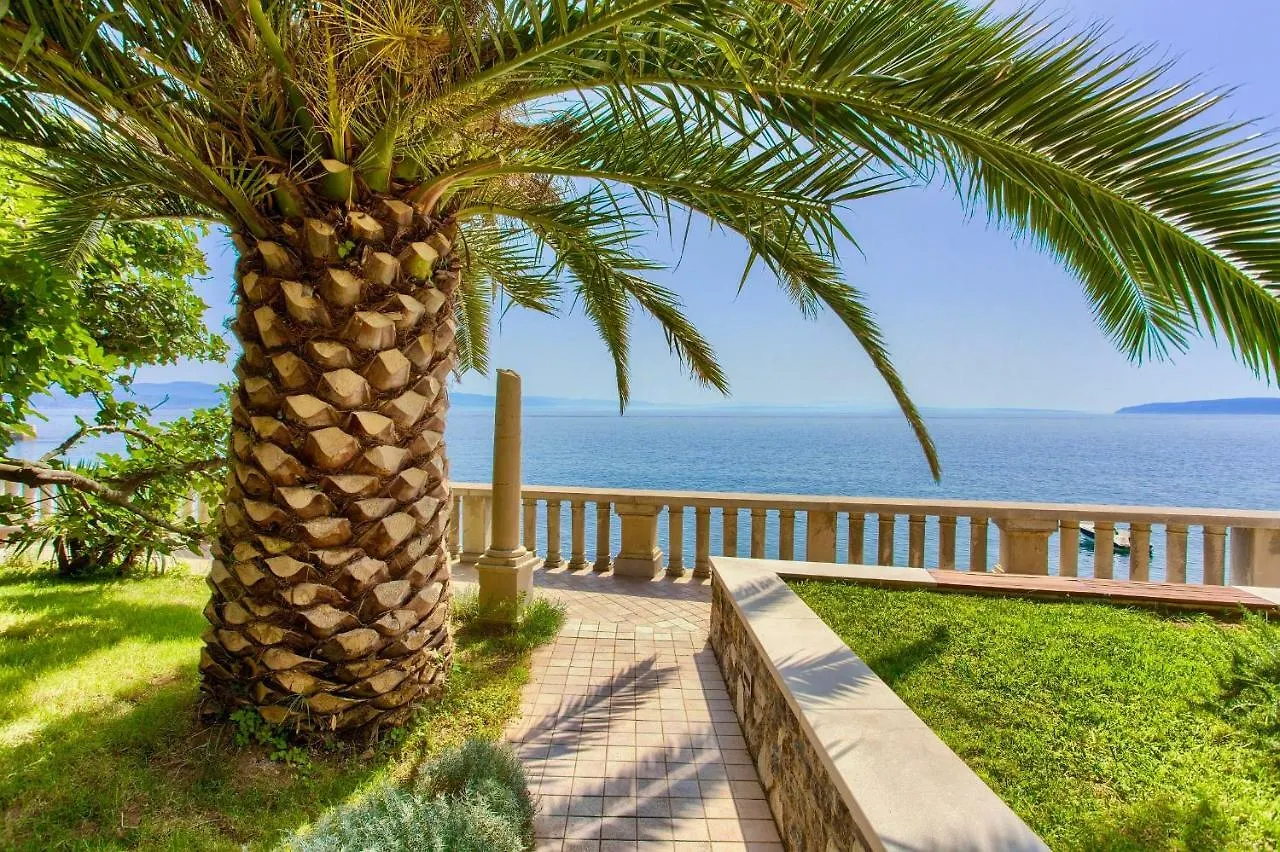 Villa Baronessa Lovran 0*,